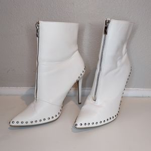 3 for $25 ❤️ Wild Diva White Studded Zipper High Heeled Boots Size 8.5